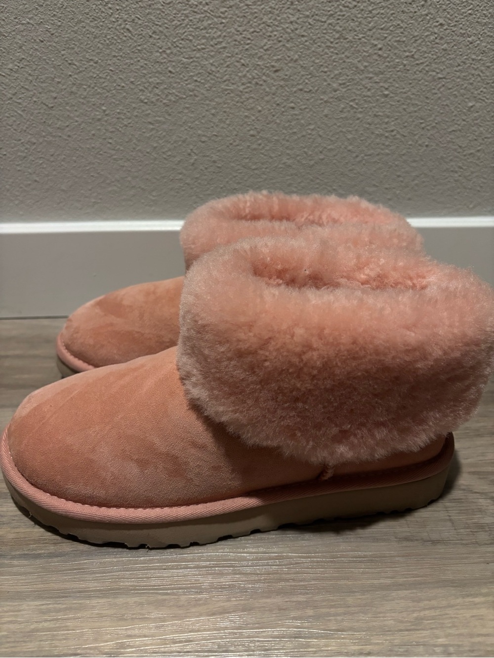 Ugg Womenβs Pink Cozy Shearling Lined Ankle Boots